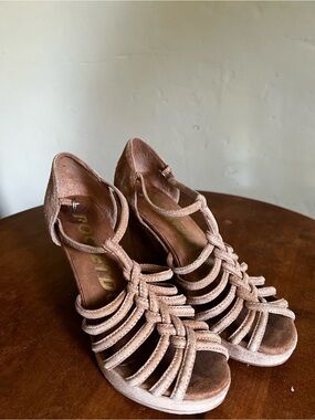Rocket Dog Blush Taupe Strappy Platform Heels